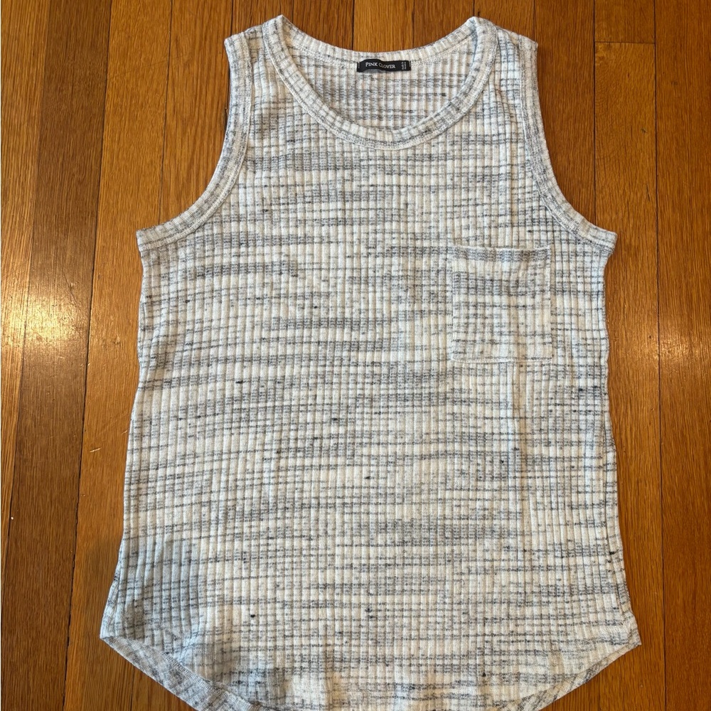Pink Clover Textured Gray Tank Top
